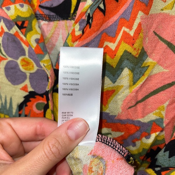 Urban Outfitters Cropped Collared Shirt Tropical Floral Neon Women’s Size Large - Picture 5 of 5